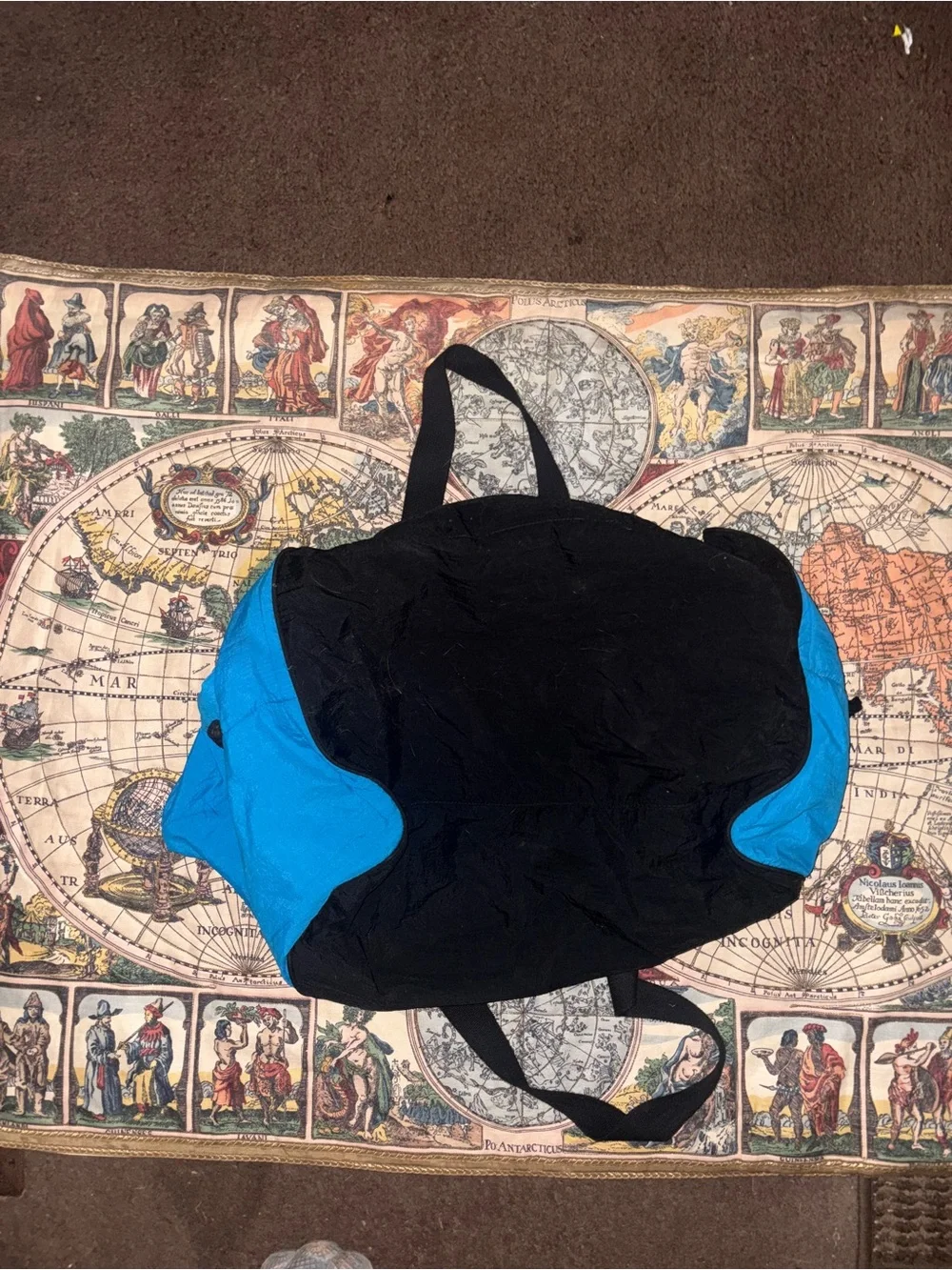 L.A. Gear Black & Blue Men's Duffel Bag